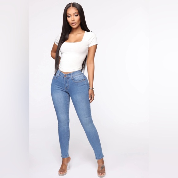 FASHION NOVA - ALL THE BOOTY RIPPED SKINNY JEANS MED BLUE WASH NWT SZ 3 SOLD OUT - Picture 6 of 9